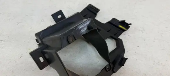 Citroen Berlingo Fog light bracket 9816770380