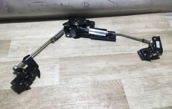 Volvo C70 Convertible roof lock/latch 593185956