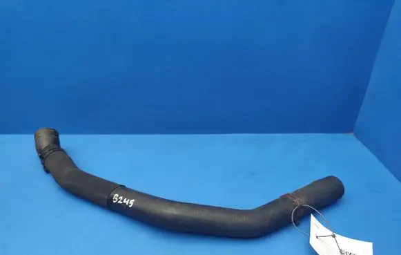Mercedes-Benz B W245 Engine coolant pipe/hose