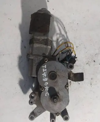 Opel Omega B1 Sunroof motor/actuator T2408010C