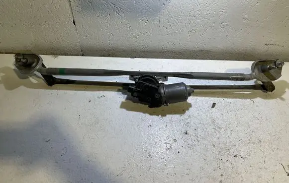 Dodge Challenger Front wiper linkage and motor 70113 AX1590601564