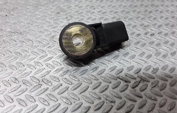 Seat Ibiza III (6L) Detonation knock sensor 030905377C 0261231146