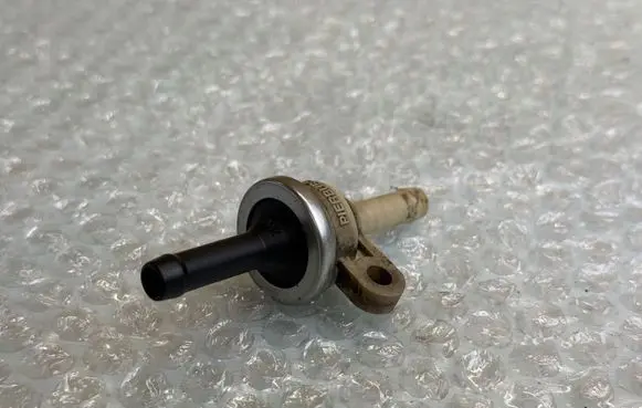 BMW 5 E39 Fuel return line/hose 
