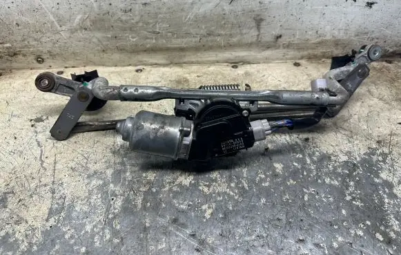 Toyota Verso Front wiper linkage and motor 851100F030 AE159300210