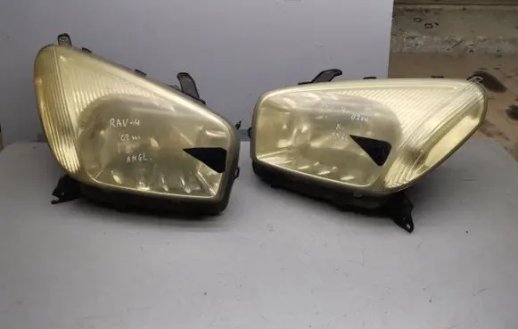 Toyota RAV 4 (XA20) Headlights/headlamps set 