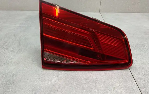 Volkswagen PASSAT B8 Tailgate rear/tail lights