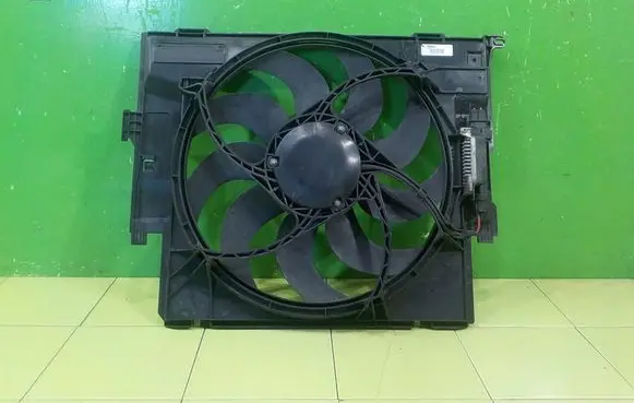 BMW 1 F20 F21 Fan set 15272311