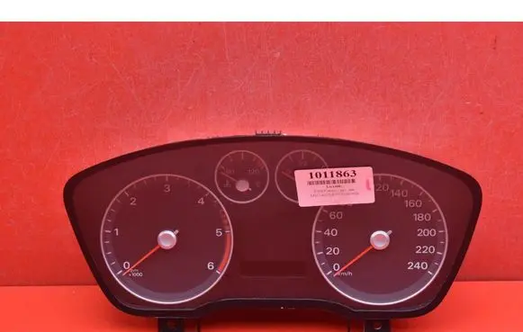 Ford Focus C-MAX Speedometer (instrument cluster) 7M5T-10849-GB