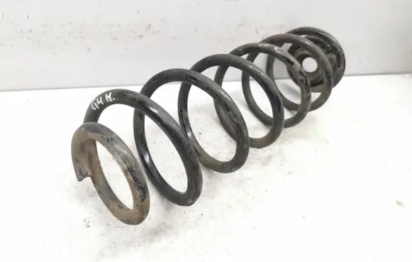 Volkswagen Golf IV Rear coil spring
