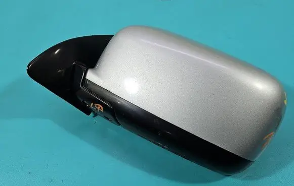 Front door electric wing mirror