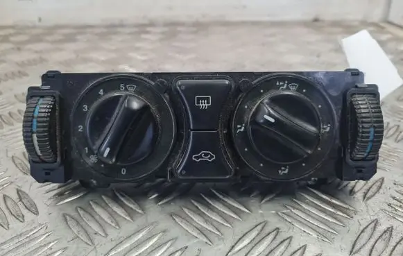Mercedes-Benz C W202 Climate control unit 2108300185