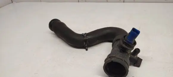 Audi A6 S6 C5 4B Engine coolant pipe/hose 4B0121049D