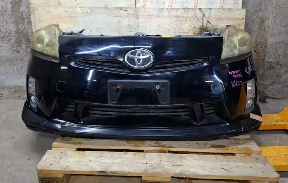 Toyota Prius (XW30) Front piece kit 