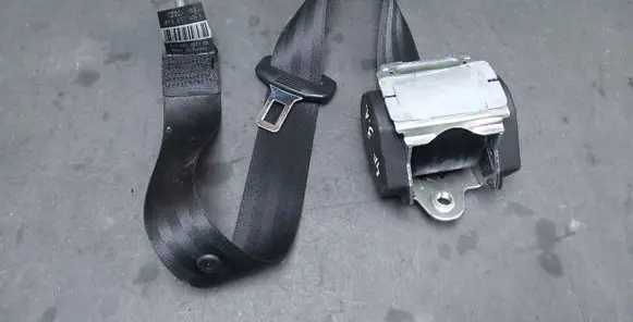 Audi A6 S6 C6 4F Rear seatbelt 4F0857805E 605827100