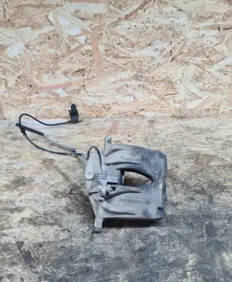 Mercedes-Benz E W211 Front brake caliper 06028295