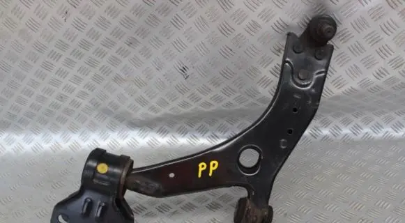 Ford Focus C-MAX Front lower control arm/wishbone