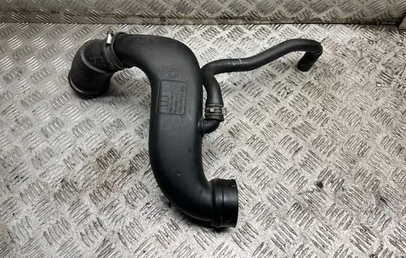 Opel Zafira B Air intake hose/pipe 329788454 55352733