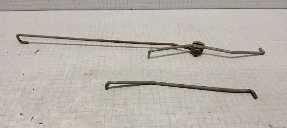 Toyota Yaris Verso Tailgate/trunk/boot lid buffer 