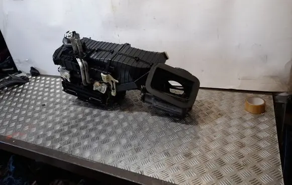Audi Q5 SQ5 Interior heater climate box assembly 8K1820005BD