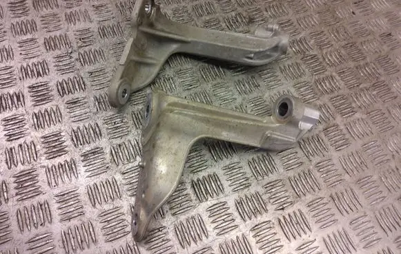 Nissan Juke II F16 Engine mounting bracket 548519790r