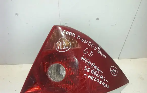 Ford Mondeo Mk III Rear/tail lights 1S7113405A