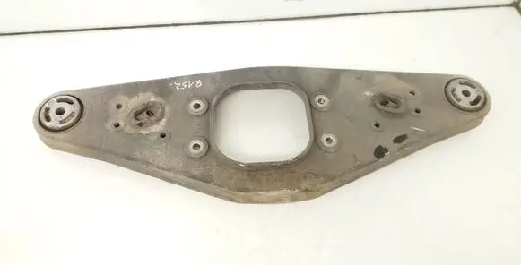 Mercedes-Benz E W211 Rear differential/diff mount bracket A2303522206