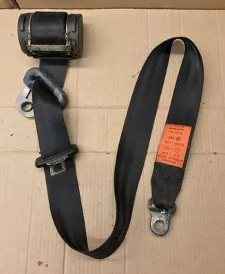 Volkswagen Jetta II Front seatbelt 193857706A