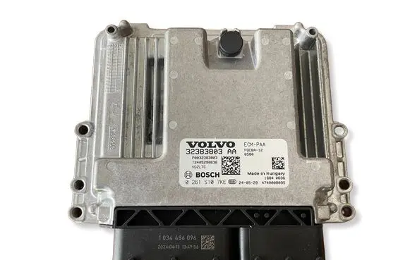 Volvo EX40 Engine control unit/module ECU 32383803
