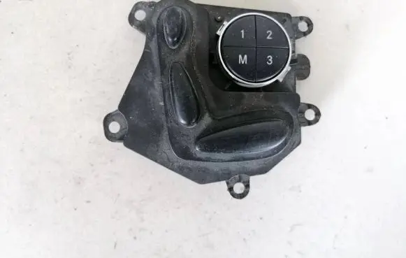 Mercedes-Benz E W211 Seat control switch 2118207710 03464210l