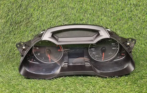 Speedometer (instrument cluster)