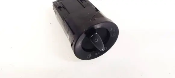 Volkswagen Golf IV Light switch 1C0941531A 04052031