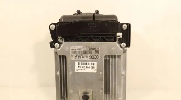 Audi A4 S4 B7 8E 8H Engine control unit/module ECU 0281013887