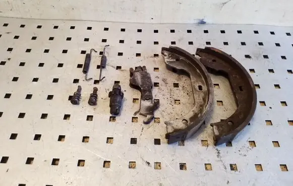 Volkswagen Touareg I Brake pads (rear) 