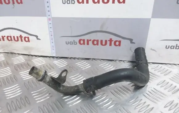 Toyota RAV 4 (XA30) Engine coolant pipe/hose