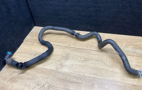 Land Rover Range Rover Sport L494 Engine coolant pipe/hose FPLA8B573CB GV1XA