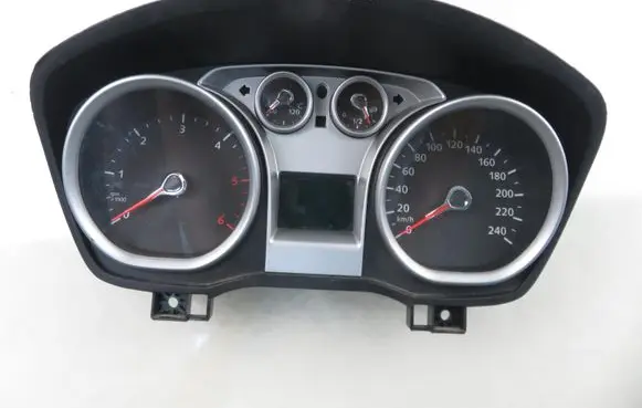 Ford Focus Speedometer (instrument cluster) 8V4T10849GF