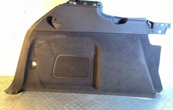 Trunk/boot side trim panel