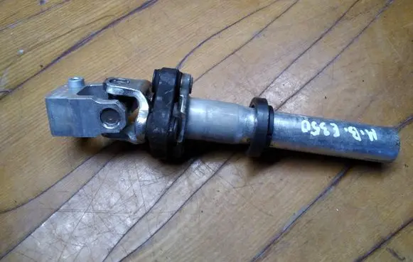Mercedes-Benz CLK A209 C209 Steering column universal joint