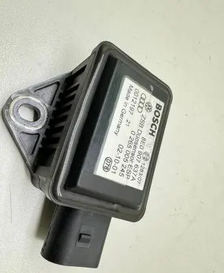 Audi A6 S6 C5 4B ESP acceleration yaw rate sensor 8E0907637A 0012197 0265005245