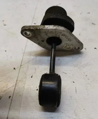 Audi A4 S4 B9 Engine mount bracket 4M0199870AN