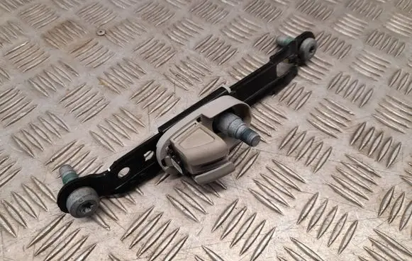 Chrysler Pacifica Seat belt adjustment rail 5LA64PD2AB