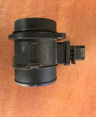 Hyundai i30 Mass air flow meter 281642A401 9220930004