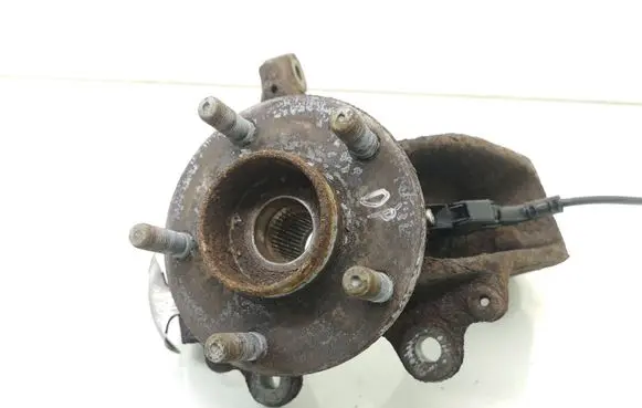 Ford Focus C-MAX Front wheel hub spindle knuckle 3M513K170 3M5T28372AB