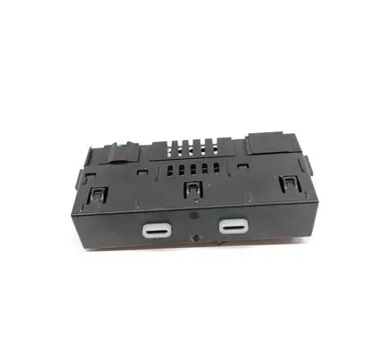 Skoda Enyaq iV USB socket connector 657035736A