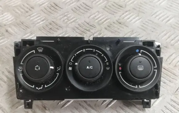 Peugeot 3008 I Climate control unit