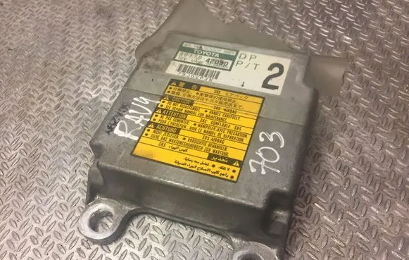 Toyota RAV 4 (XA20) Airbag control unit/module 8917042090