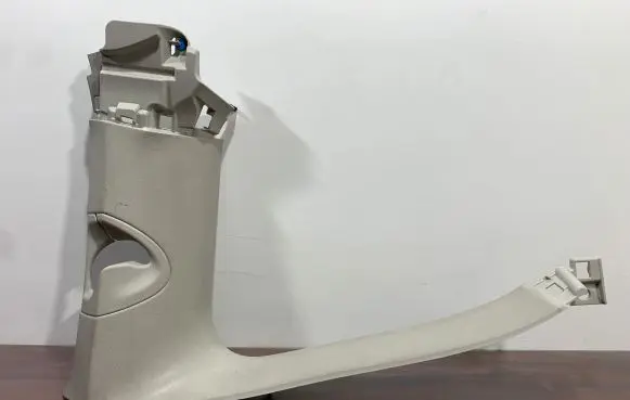 Subaru Ascent (D)pillar trim (top) 94013XC01A
