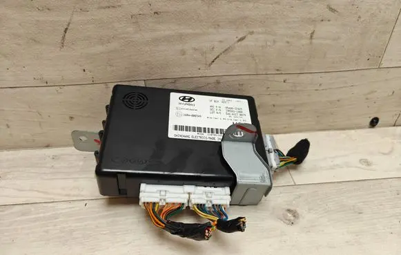 Hyundai i40 Comfort/convenience module 954003Z465 39R88S1000
