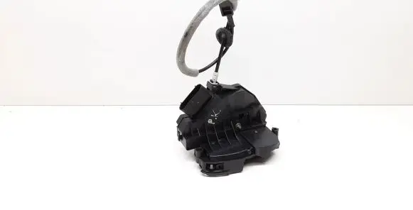 Volvo S60 Front door lock 31301738