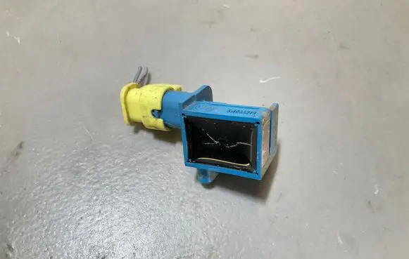 Audi Q3 8U Airbag deployment crash/impact sensor 5K0959351A 5WK44270